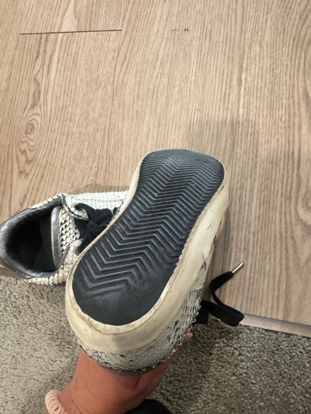 Zadig & Voltaire White Snake-Texture Casual Sneakers with Black Laces - Picture 5 of 5